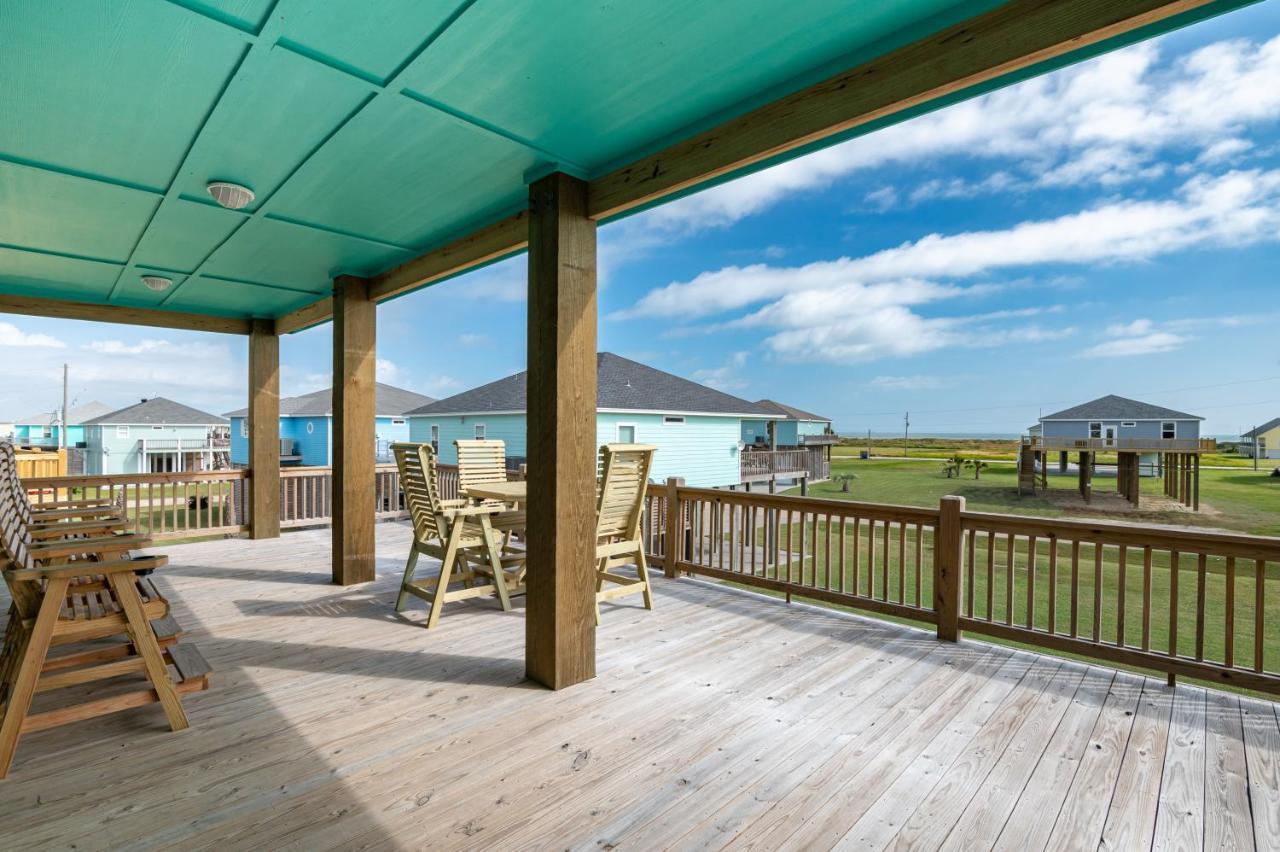 Stylish 4Br Crystal Beach Retreat Walk To Beach Bolivar Peninsula エクステリア 写真